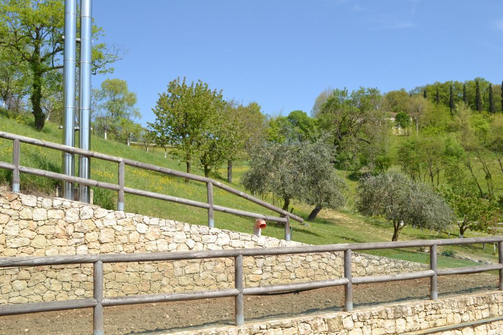 Casale La Rocchetta Bed & Breakfast Lonigo Exterior photo